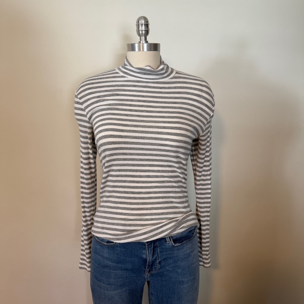 Rove & Roam Grey and White Striped Long Sleeve Mock Neck Top